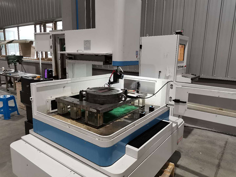 模具加工设备